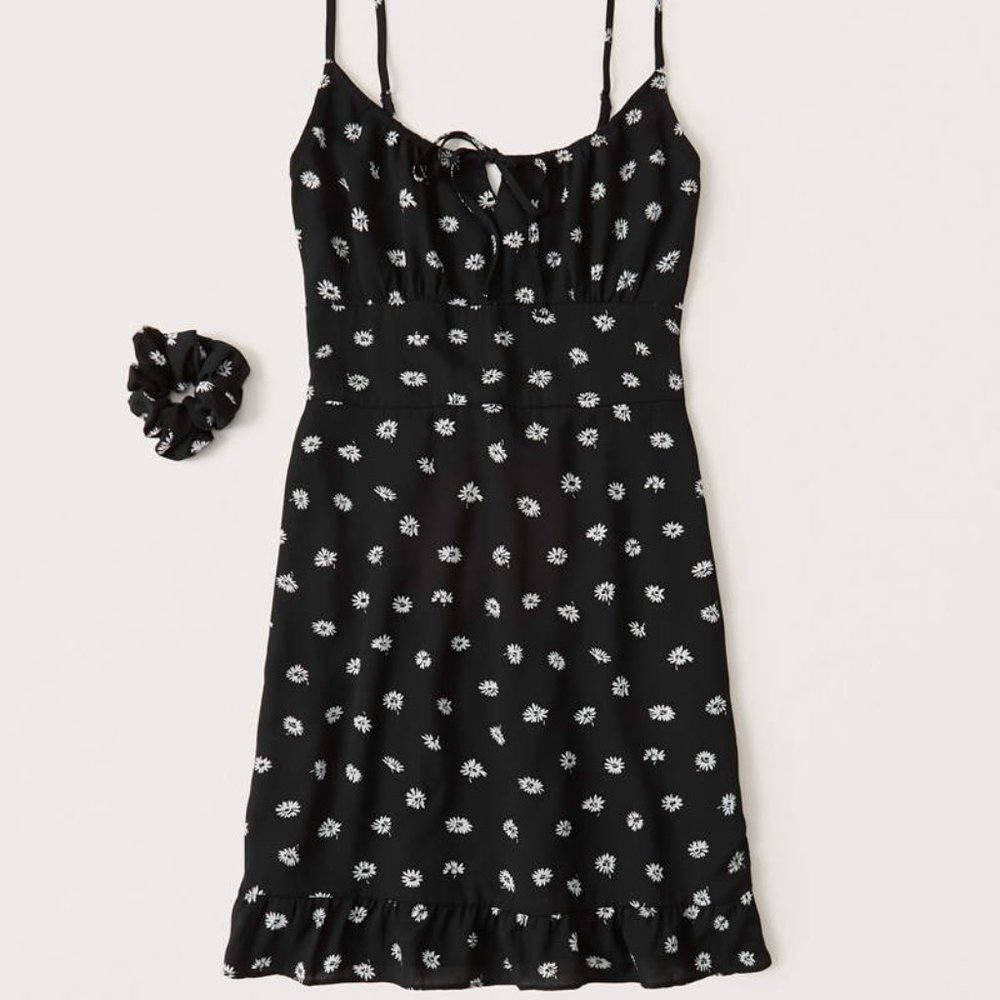NWT Abercrombie Tie Front Black mini dress Size XS